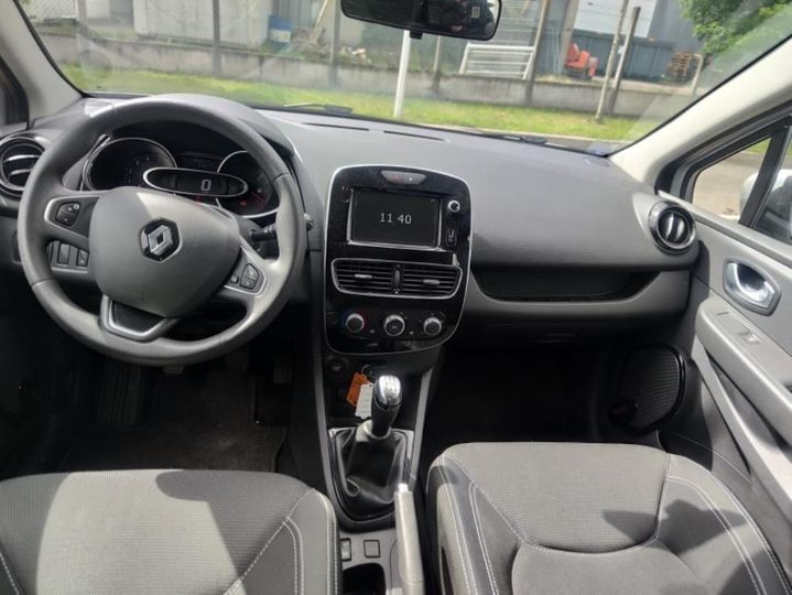 Photo 6 VIN: VF1R9800462932466 - RENAULT CLIO 5P SOCIETE (2 SEATS) 