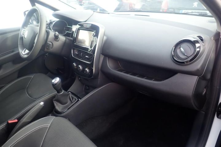 Photo 5 VIN: VF1R9800561492117 - RENAULT CLIO 5P SOCIETE (2 SEATS) 