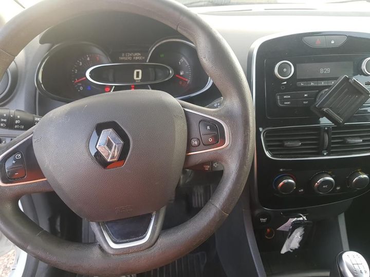 Photo 16 VIN: VF1R9800961070223 - RENAULT CLIO 