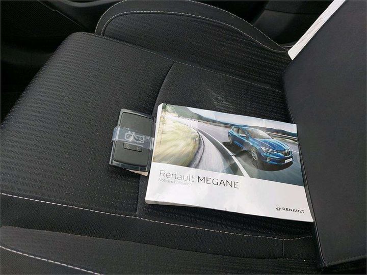 Photo 18 VIN: VF1RFB00058229481 - RENAULT MEGANE BERLINE 