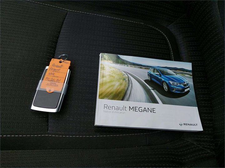 Photo 6 VIN: VF1RFB00365071740 - RENAULT MEGANE BERLINE 