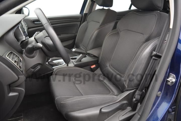 Photo 3 VIN: VF1RFB00960880222 - RENAULT MEGANE BERLINE 