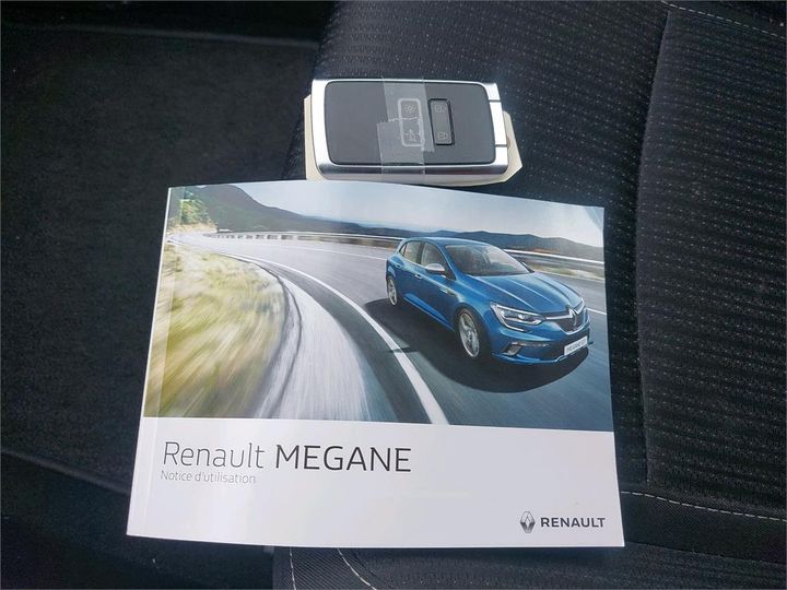 Photo 9 VIN: VF1RFB00961468621 - RENAULT MGANE BERLINE 