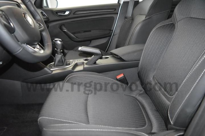 Photo 3 VIN: VF1RFB00965843819 - RENAULT MEGANE BERLINE 