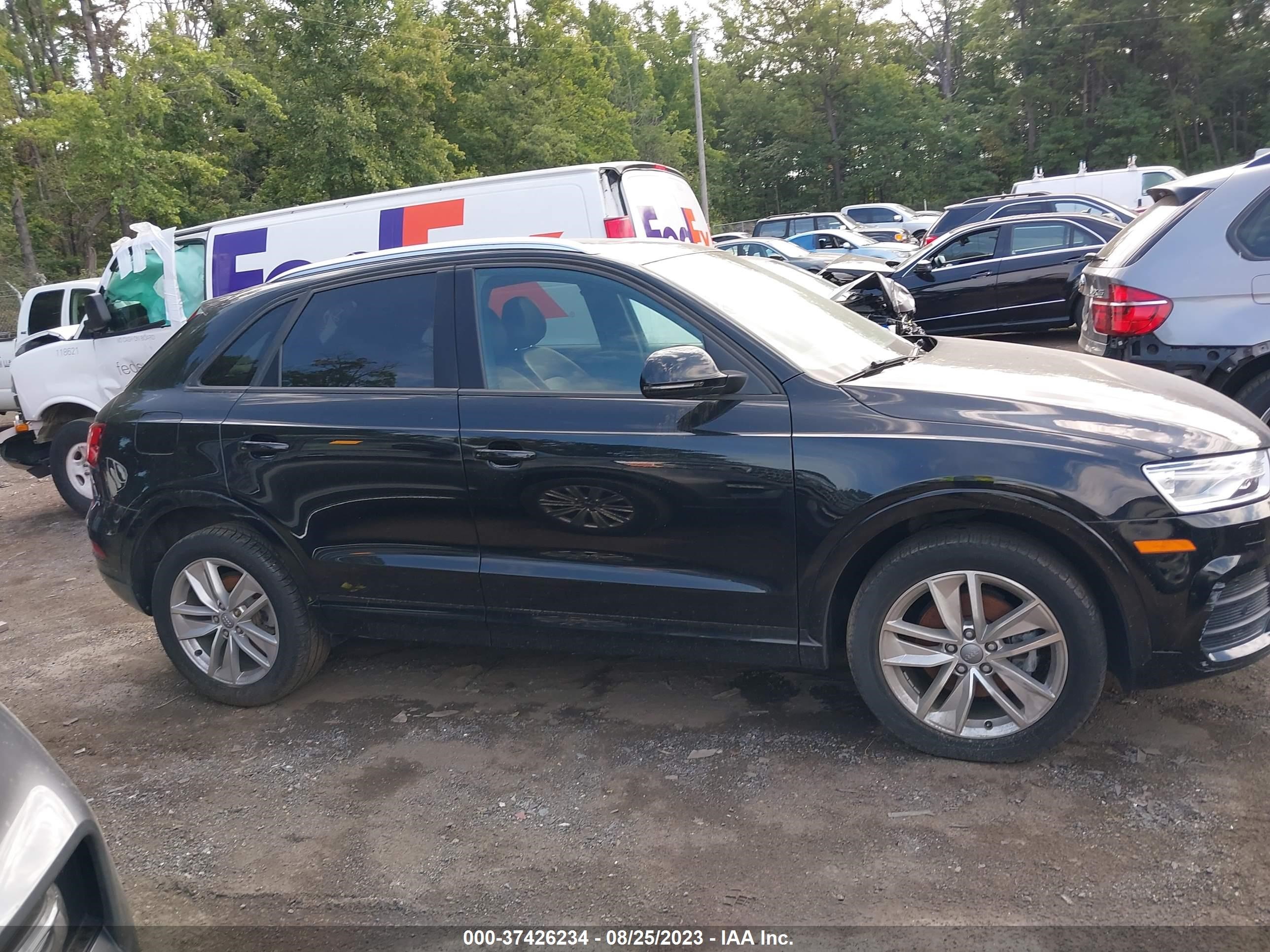 Photo 11 VIN: VF1RFE00255931952 - AUDI Q3 