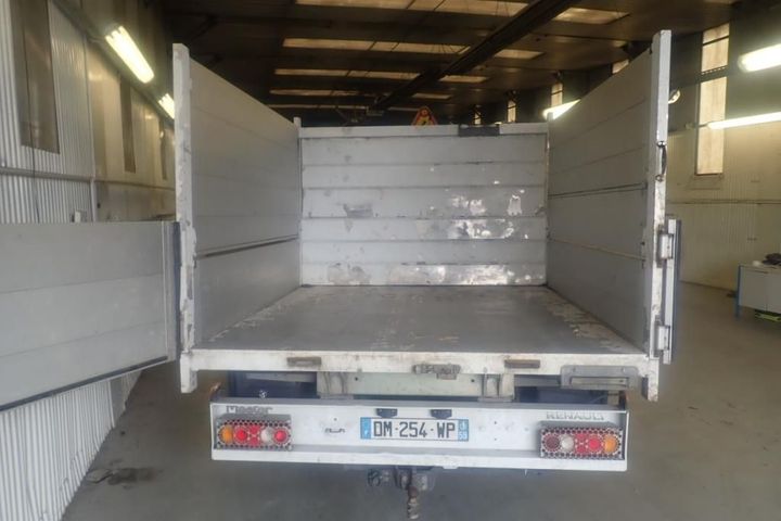 Photo 2 VIN: VF1VBV6Y351854249 - RENAULT MASTER CHASSIS DOUBLE CABINE 