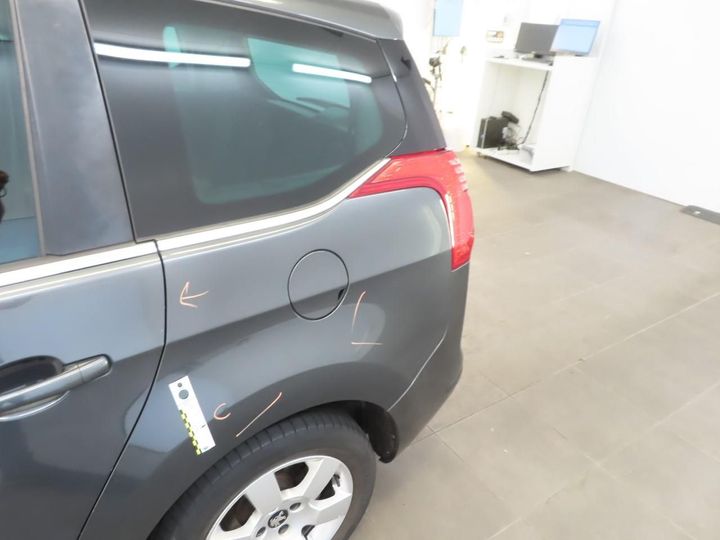 Photo 23 VIN: VF30EBHZMGS260143 - PEUGEOT 5008 