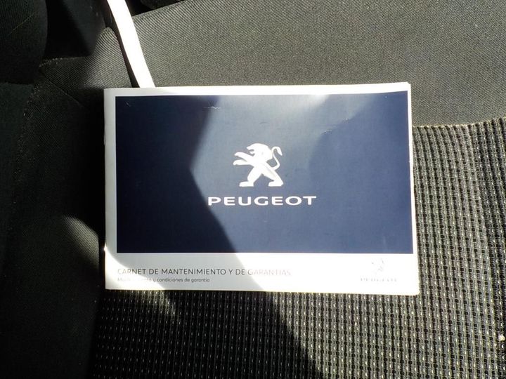 Photo 6 VIN: VF30EBHZMGS303658 - PEUGEOT 5008 