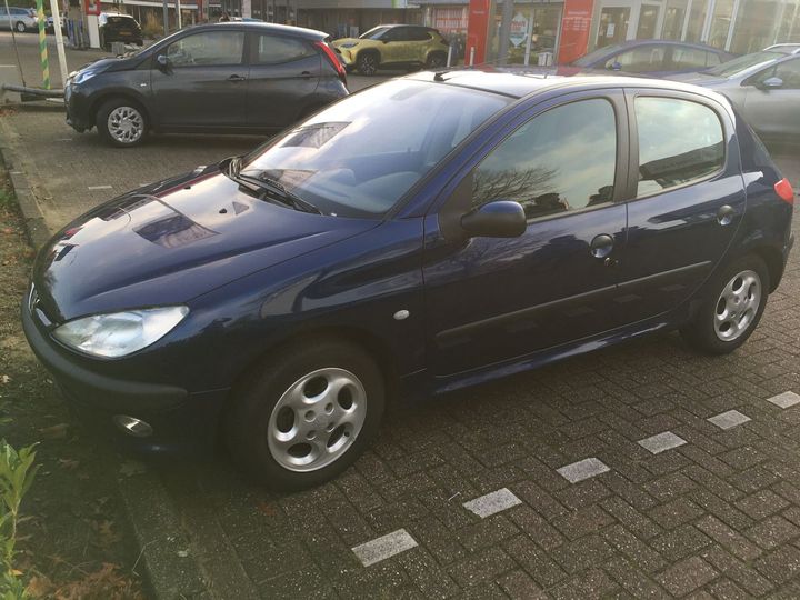 Photo 1 VIN: VF32AKFWF42463487 - PEUGEOT 206 