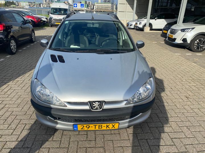 Photo 8 VIN: VF32E8HZA47570985 - PEUGEOT 206 SW 