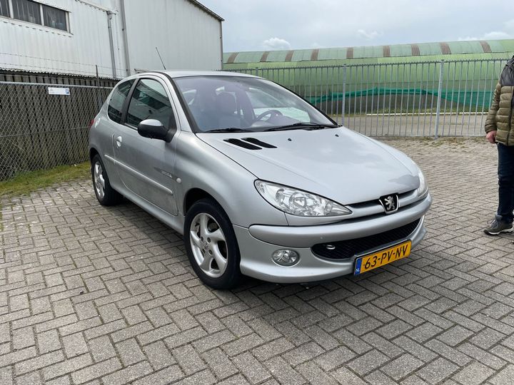 Photo 4 VIN: VF32HNFUA44451413 - PEUGEOT 206 