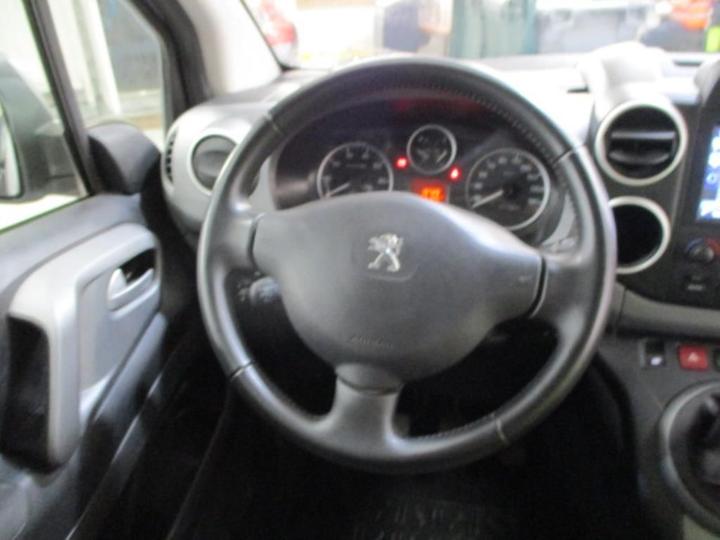 Photo 12 VIN: VF37JBHY6HJ825433 - PEUGEOT PARTNER TEPEE 5S 