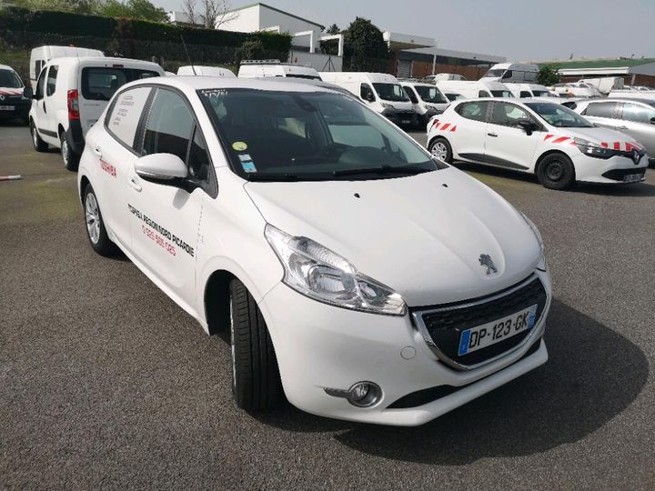 Photo 2 VIN: VF3CC8HP0FT004460 - PEUGEOT 208 AFFAIRE 