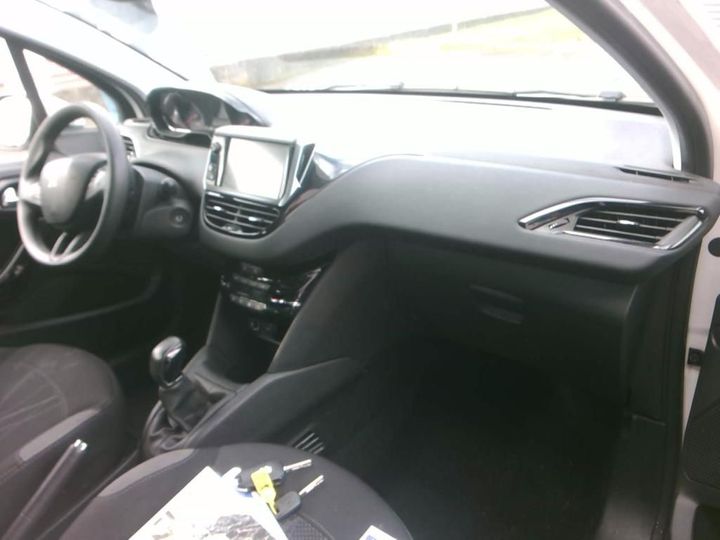 Photo 5 VIN: VF3CC8HR0ET187793 - PEUGEOT 208 5P AFFAIRE (2 SEATS) 