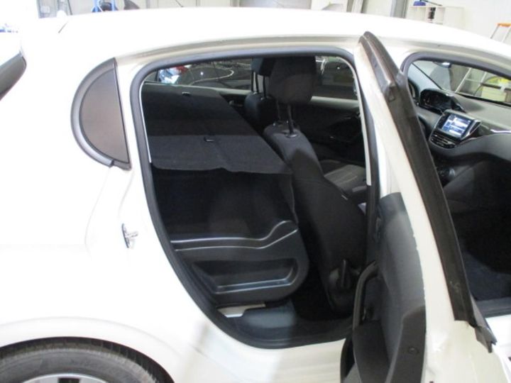 Photo 6 VIN: VF3CC8HR0EW033819 - PEUGEOT 208 5P AFFAIRE (2 SEATS) 