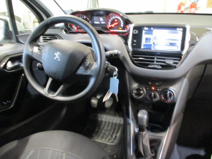 Photo 9 VIN: VF3CC8HR0EW033819 - PEUGEOT 208 5P AFFAIRE (2 SEATS) 