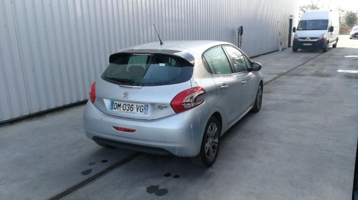 Photo 2 VIN: VF3CC9HPKET188313 - PEUGEOT 208 HATCHBACK 