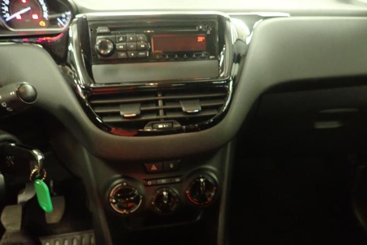 Photo 9 VIN: VF3CCBHW6FT155203 - PEUGEOT 208 5P AFFAIRE (2 SEATS) 