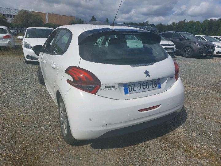 Photo 3 VIN: VF3CCBHW6FW032646 - PEUGEOT 208 BUSINESS R&#39 