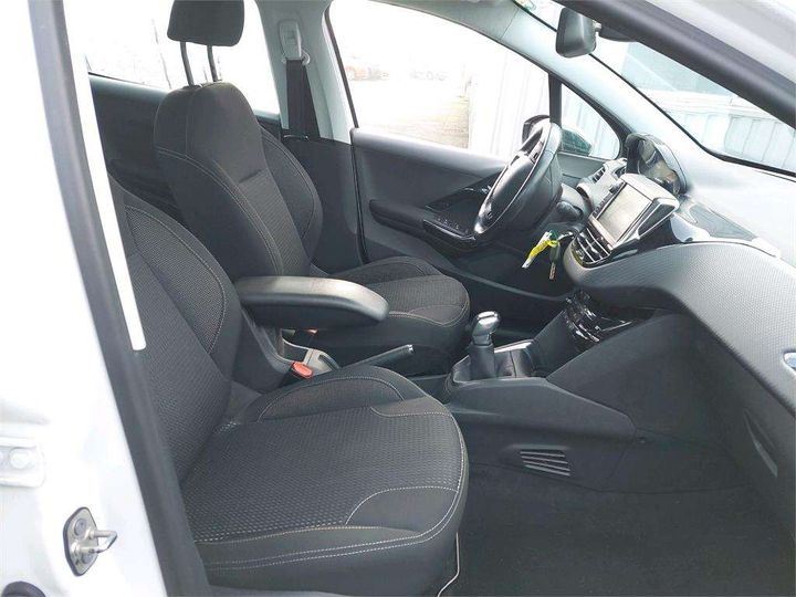 Photo 9 VIN: VF3CCBHW6HT030540 - PEUGEOT 208 