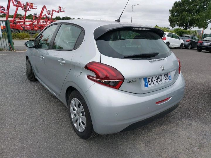 Photo 3 VIN: VF3CCBHW6HW042381 - PEUGEOT 208 