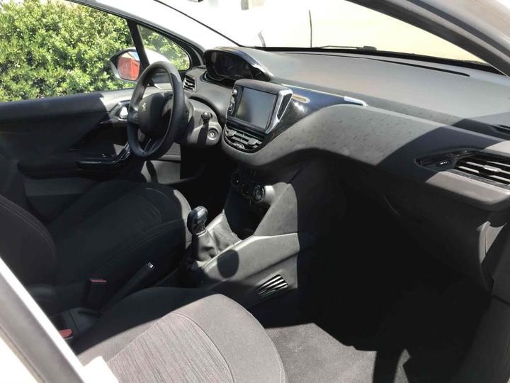 Photo 5 VIN: VF3CCBHW6HW068240 - PEUGEOT 208 5P AFFAIRE (2 SEATS) 