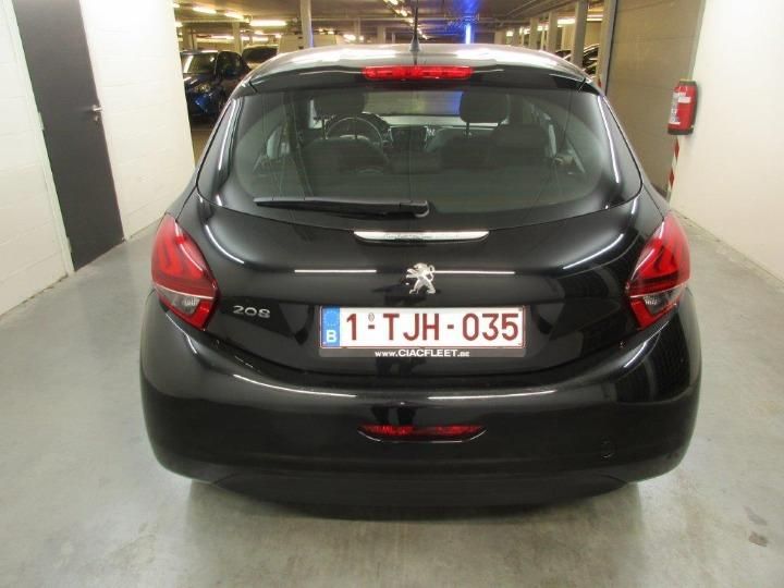 Photo 5 VIN: VF3CCBHW6HW082136 - PEUGEOT 208 HATCHBACK 