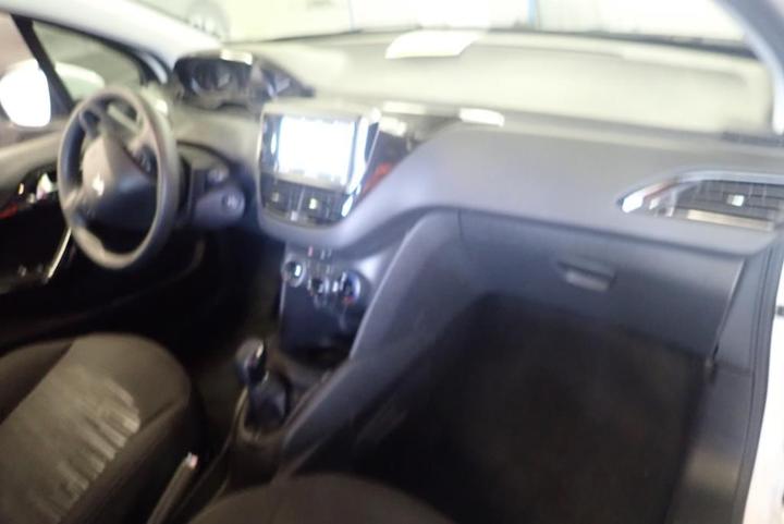 Photo 5 VIN: VF3CCBHW6HW096889 - PEUGEOT 208 5P AFFAIRE (2 SEATS) 