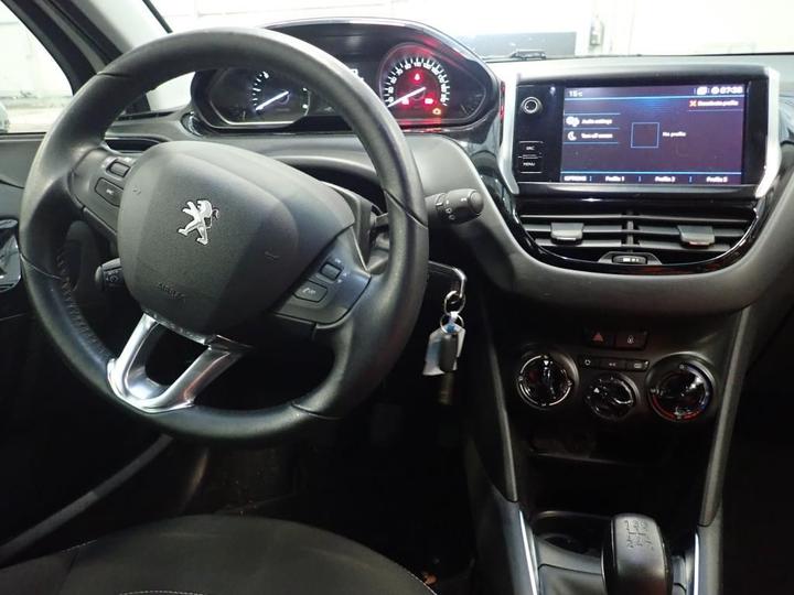 Photo 8 VIN: VF3CCBHW6HW121677 - PEUGEOT 208 5P AFFAIRE (2 SEATS) 