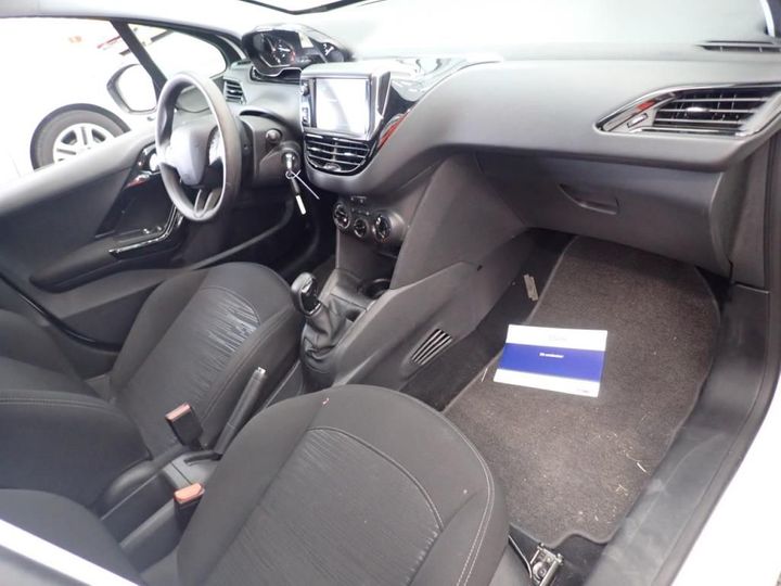 Photo 5 VIN: VF3CCBHW6HW183304 - PEUGEOT 208 5P AFFAIRE (2 SEATS) 