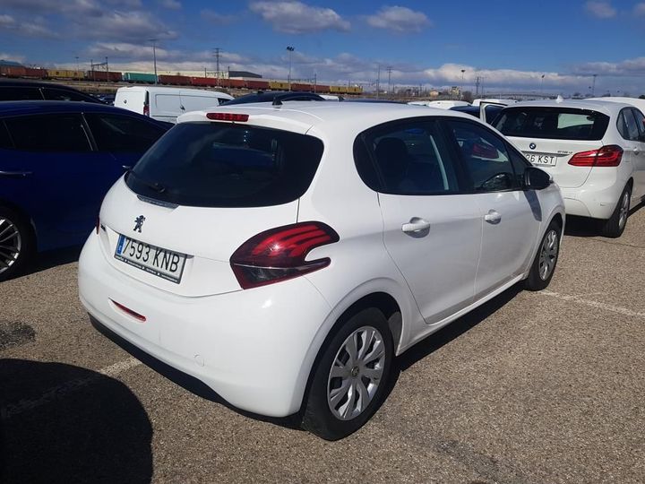 Photo 2 VIN: VF3CCBHW6JT030931 - PEUGEOT 208 