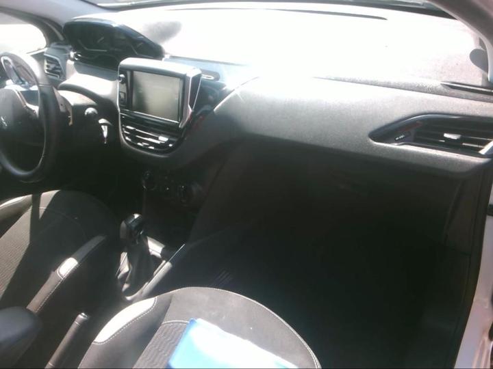 Photo 5 VIN: VF3CCBHY6FT210914 - PEUGEOT 208 5P 