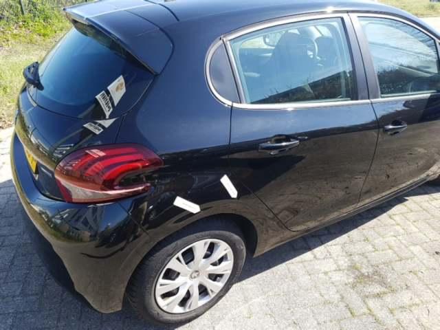 Photo 6 VIN: VF3CCBHY6FT233638 - PEUGEOT 208 