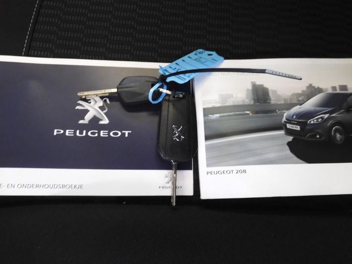 Photo 8 VIN: VF3CCBHY6HT018617 - PEUGEOT 208 