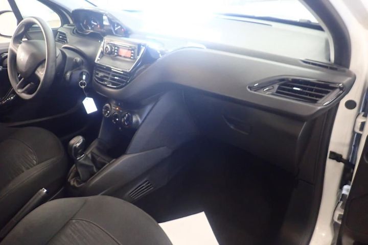 Photo 5 VIN: VF3CCBHY6JW034114 - PEUGEOT 208 5P AFFAIRE (2 SEATS) 