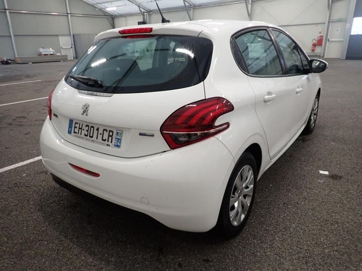 Photo 2 VIN: VF3CCHMP6GT210857 - PEUGEOT 208 5P 