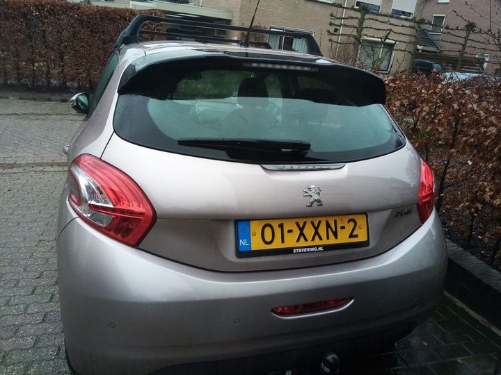 Photo 2 VIN: VF3CCHMZ0CT093212 - PEUGEOT 208 