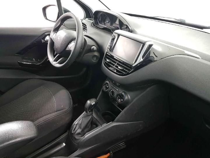 Photo 5 VIN: VF3CCHMZ6HT045945 - PEUGEOT 208 