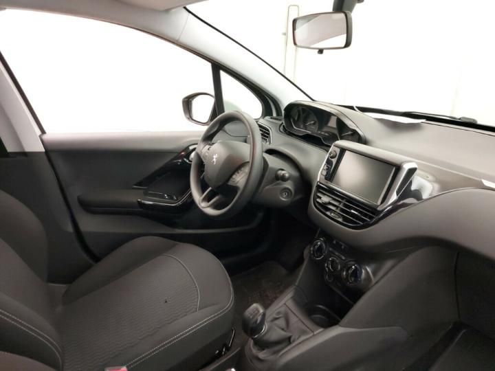 Photo 3 VIN: VF3CCHMZ6HW000740 - PEUGEOT 208 