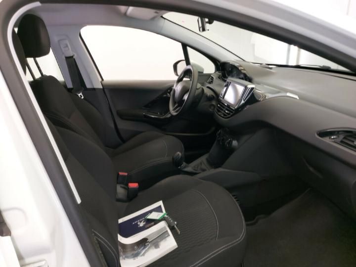 Photo 33 VIN: VF3CCHMZ6HW001728 - PEUGEOT 208 