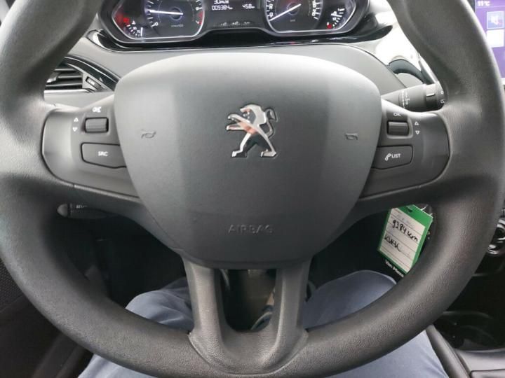 Photo 8 VIN: VF3CCHMZ6HW001730 - PEUGEOT 208 