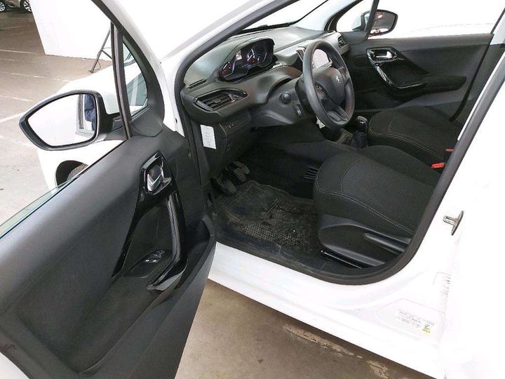 Photo 14 VIN: VF3CCHMZ6HW044861 - PEUGEOT 208 