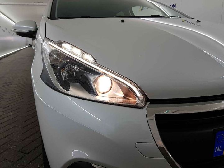 Photo 11 VIN: VF3CCHMZ6HW087770 - PEUGEOT 208 