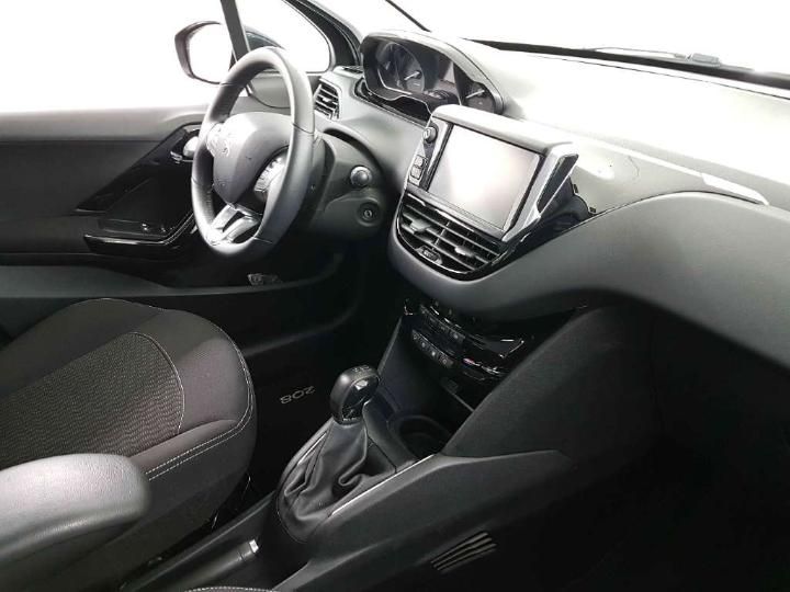 Photo 5 VIN: VF3CCHMZ6HW088700 - PEUGEOT 208 