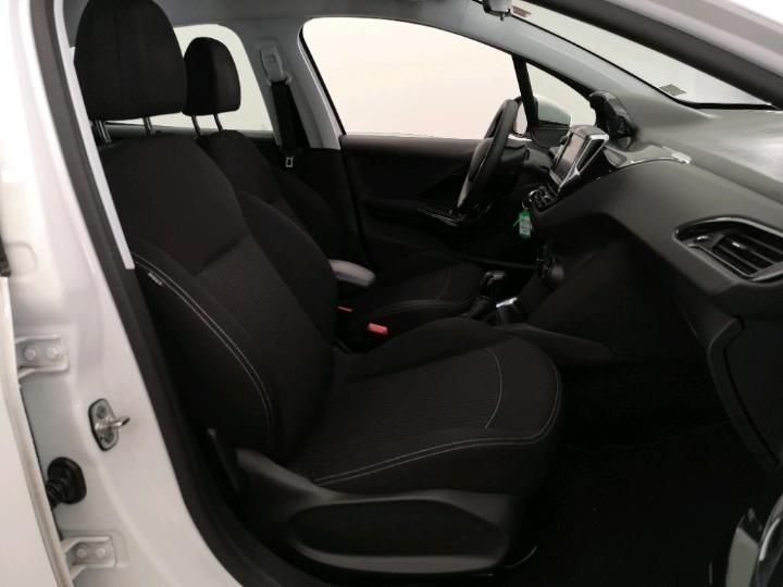 Photo 2 VIN: VF3CCHMZ6HW107109 - PEUGEOT 208 