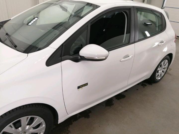 Photo 14 VIN: VF3CCHMZ6HW107112 - PEUGEOT 208 