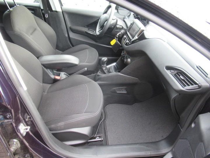 Photo 5 VIN: VF3CCHMZ6JT029365 - PEUGEOT 208 HATCHBACK 