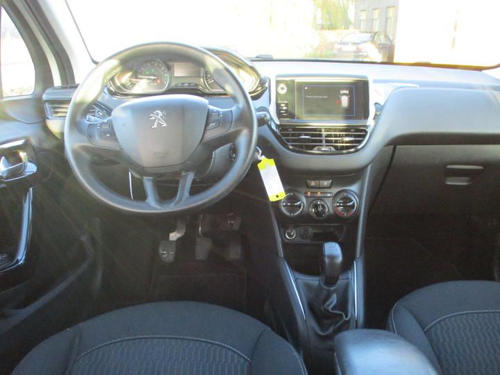 Photo 4 VIN: VF3CCHMZ6JT057941 - PEUGEOT 208 HATCHBACK 