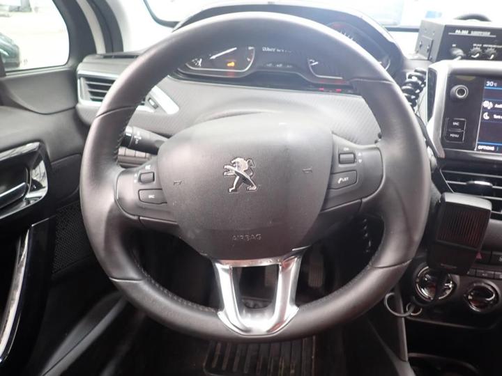 Photo 12 VIN: VF3CCHMZ6JW015920 - PEUGEOT 208 5P 