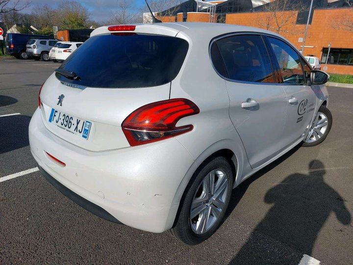 Photo 2 VIN: VF3CCHNPSKW098923 - PEUGEOT 208 